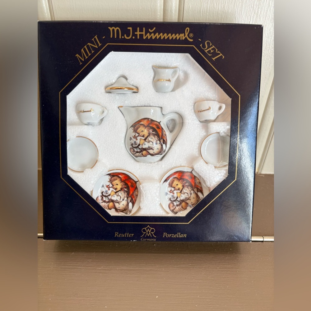 Hummel Mini Tea Set - White and Gold with Colorful Accents